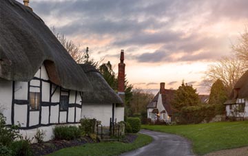 is East Bloxworth thatch roofing popular